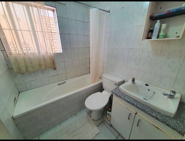 3 BEDROOM APARTMENT FOR SALE IN CHURCHILL ESTATE